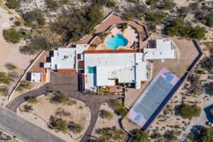 how-to-evaluate-drone-service-costs-for-real-estate Learn how to assess drone service costs for real estate, including key factors affecting pricing and the potential ROI of aerial photography. drone photography, real estate marketing, pricing factors, ROI, aerial imagery